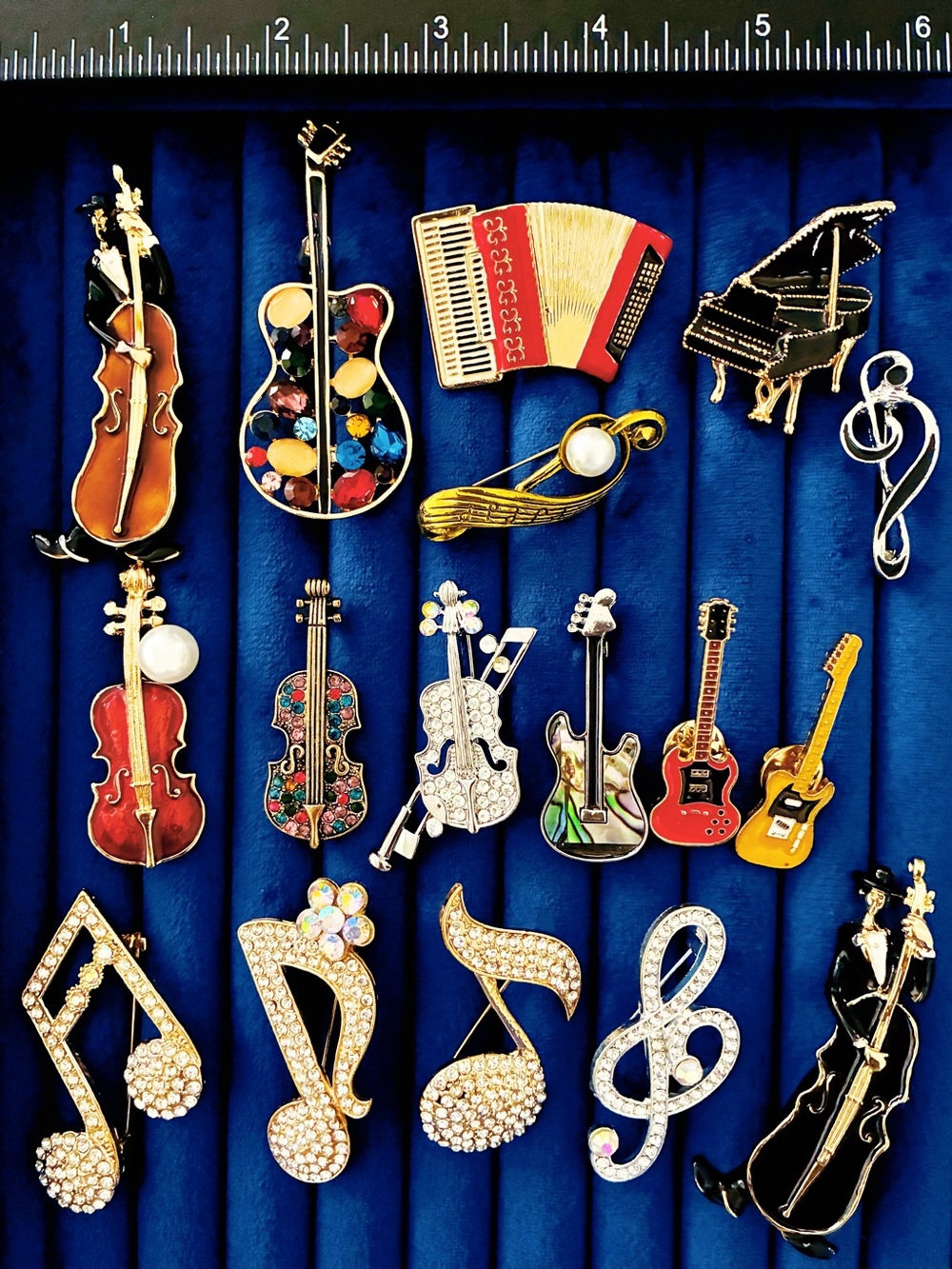 17pc Musical Instrument Brooch Pin Lot Crystal Rhinestone Piano Guitar Violin